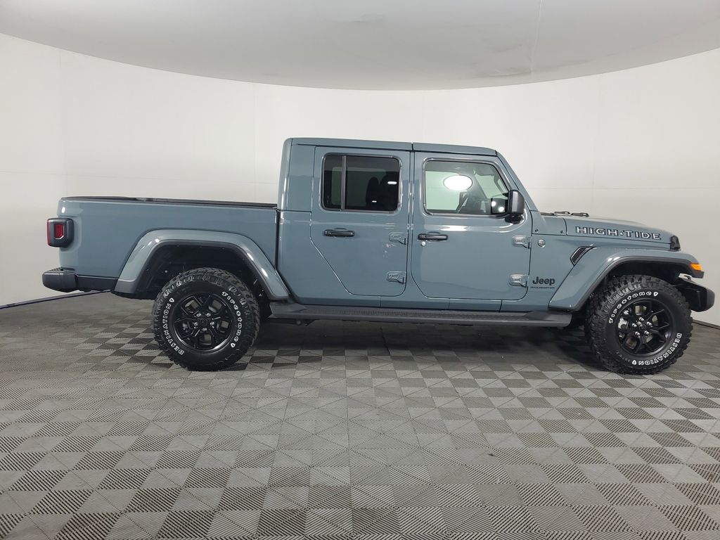 2025 Jeep Gladiator Sport photo 3