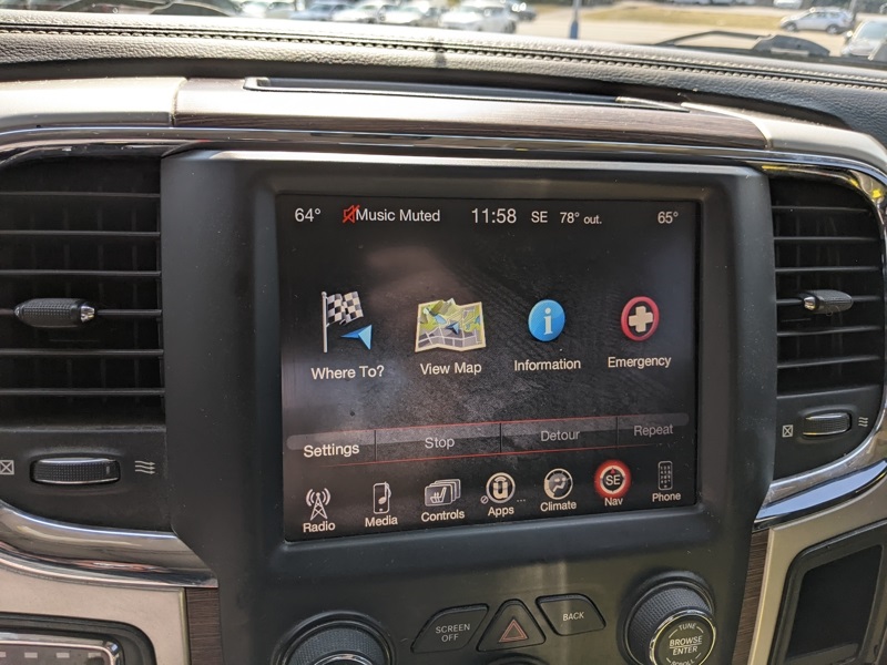 2017 Ram 1500 Laramie photo 14