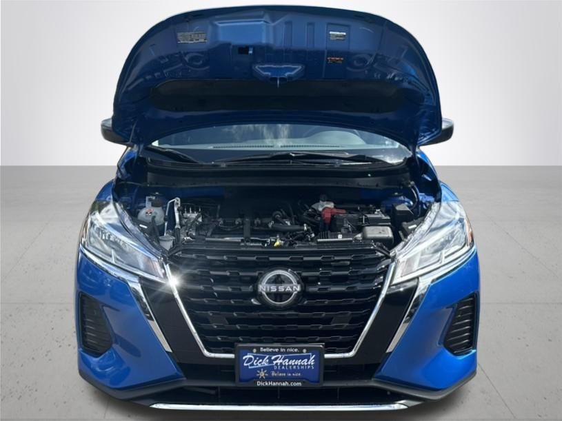 2025 Nissan Kicks Play S photo 4