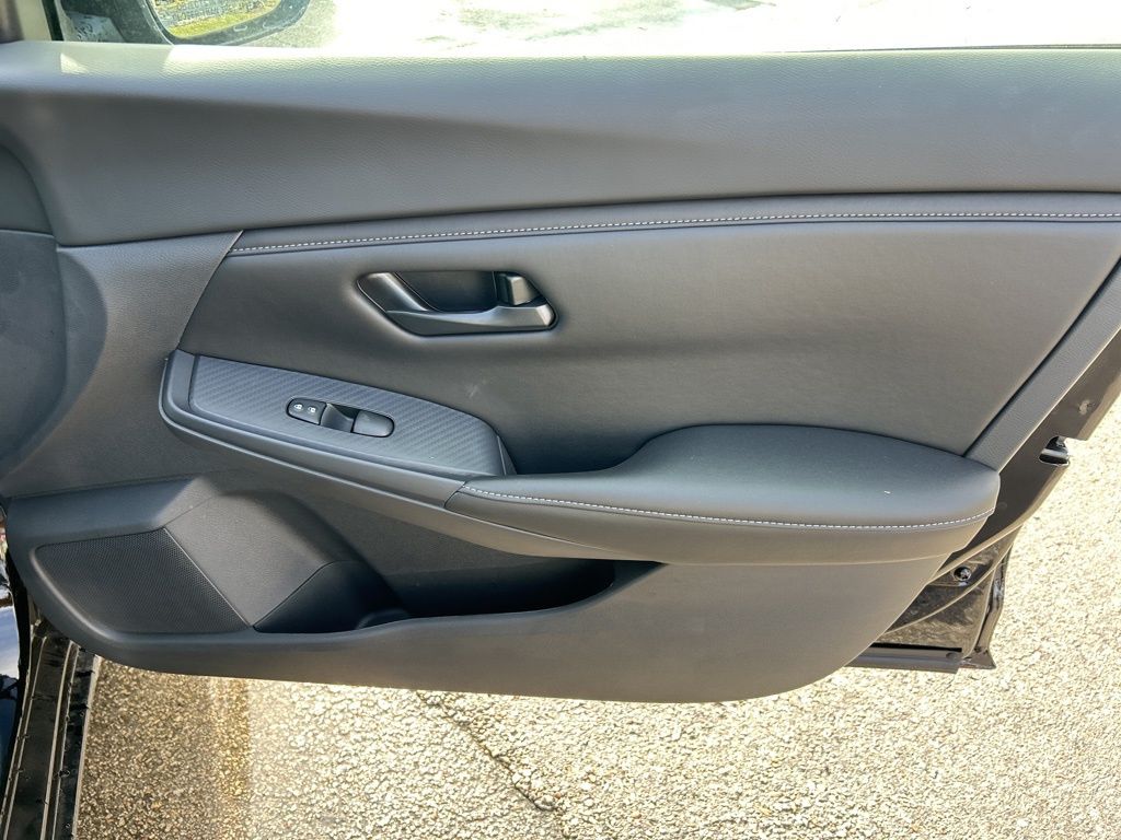 2025 Nissan Sentra S photo 32