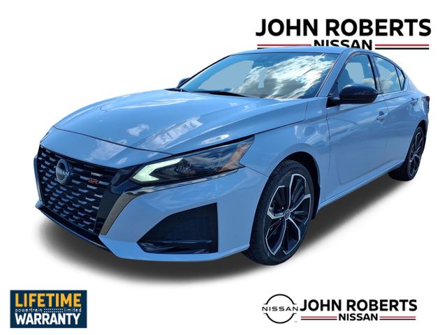 2024 Nissan Altima 2.5 SR photo 10