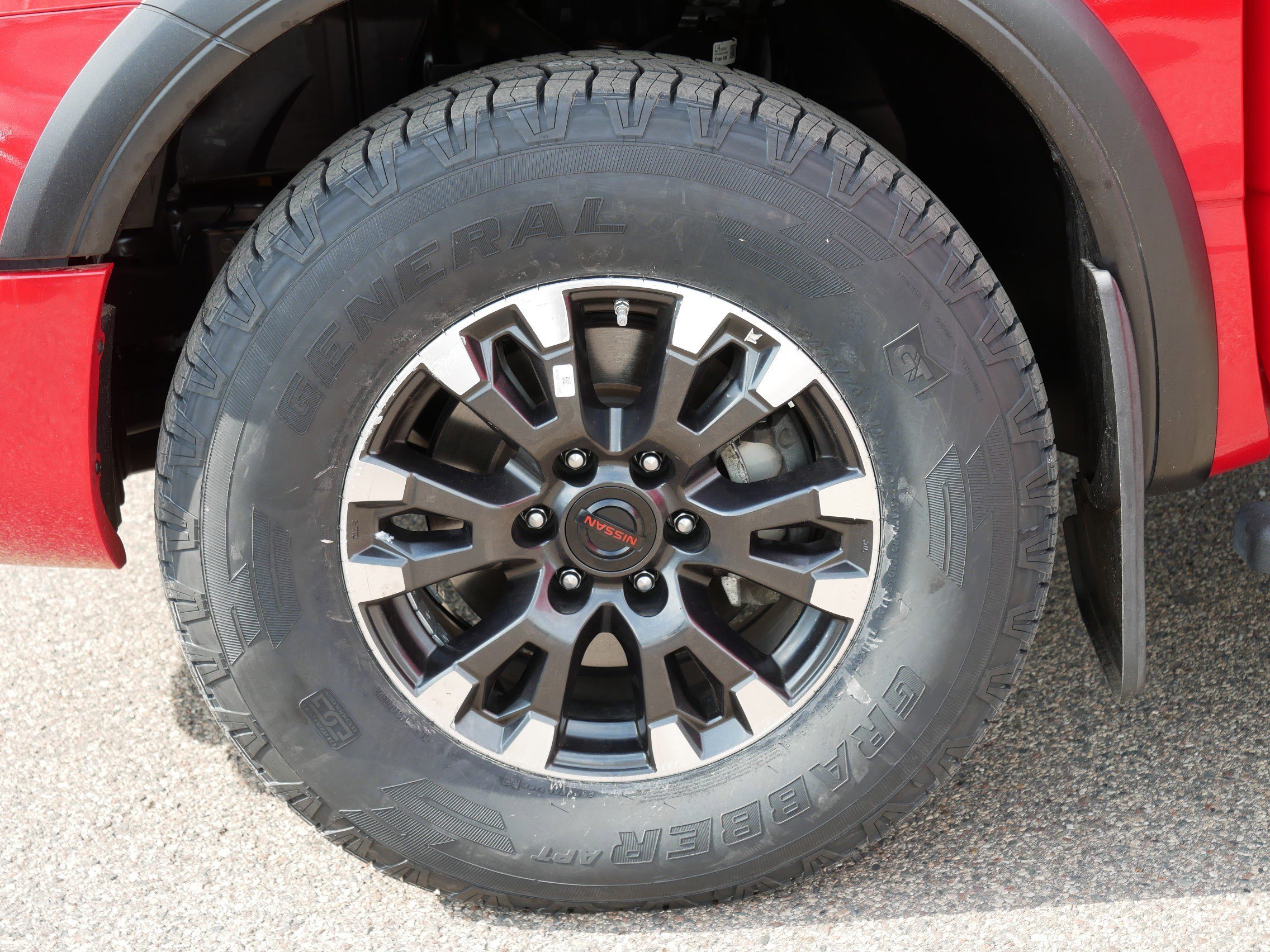 2021 Nissan Titan PRO-4X photo 14
