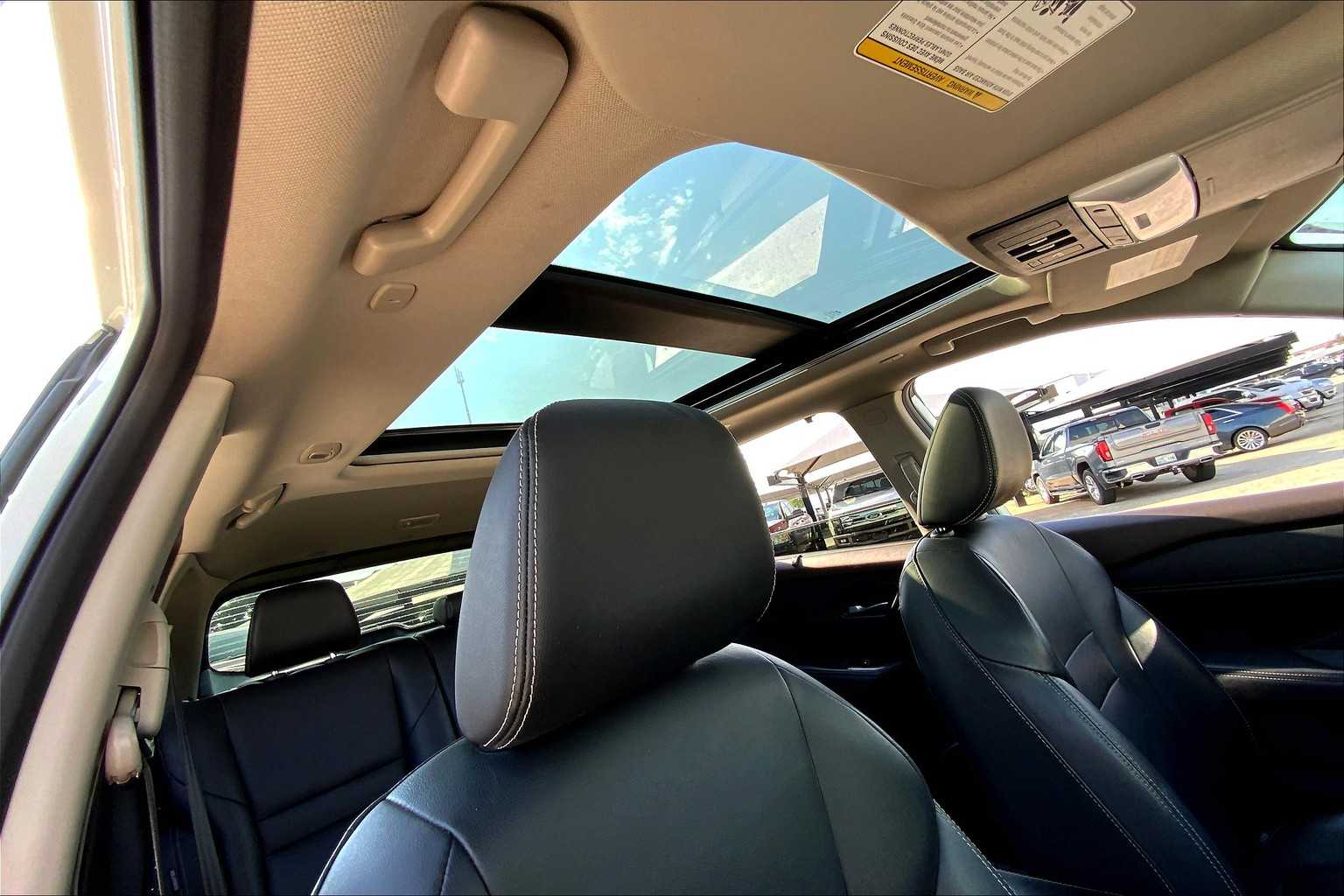 2023 Nissan Rogue SL photo 12
