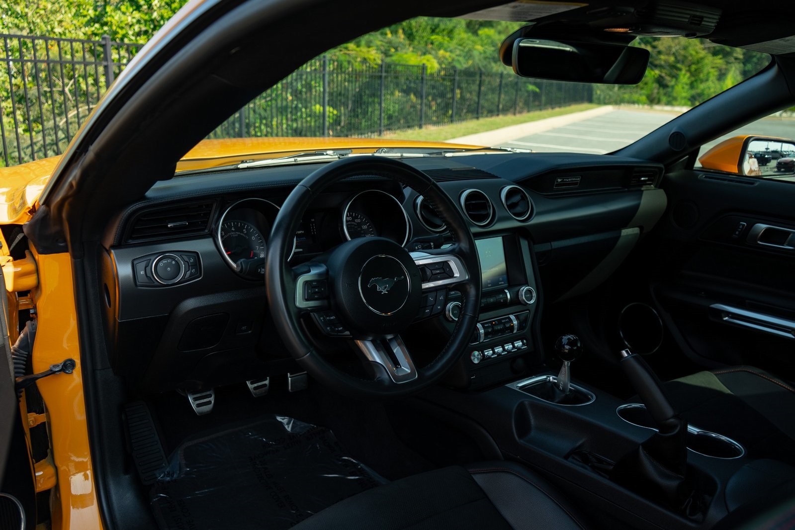 2022 Ford Mustang GT photo 21