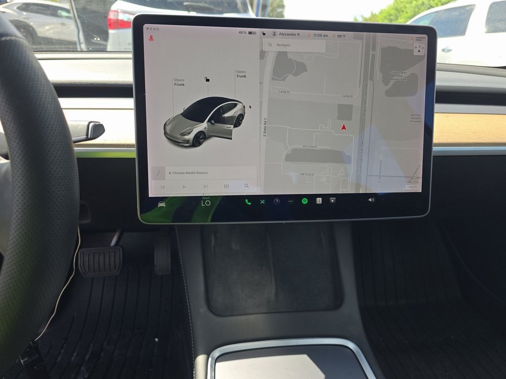 2021 Tesla Model 3 Standard Range Plus photo 4