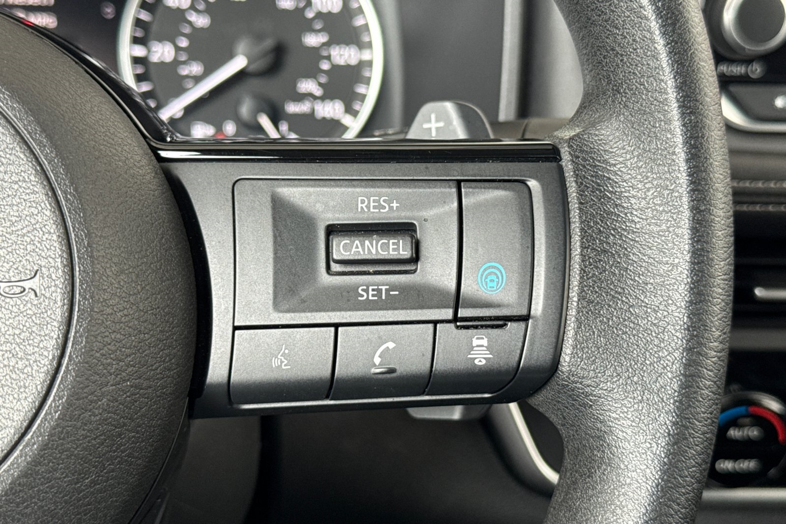 2023 Nissan Rogue SV photo 26