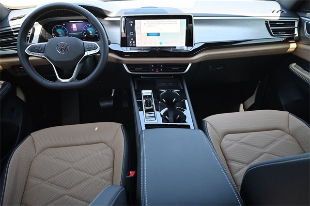 2025 Volkswagen Atlas Cross Sport SE Technology photo 3