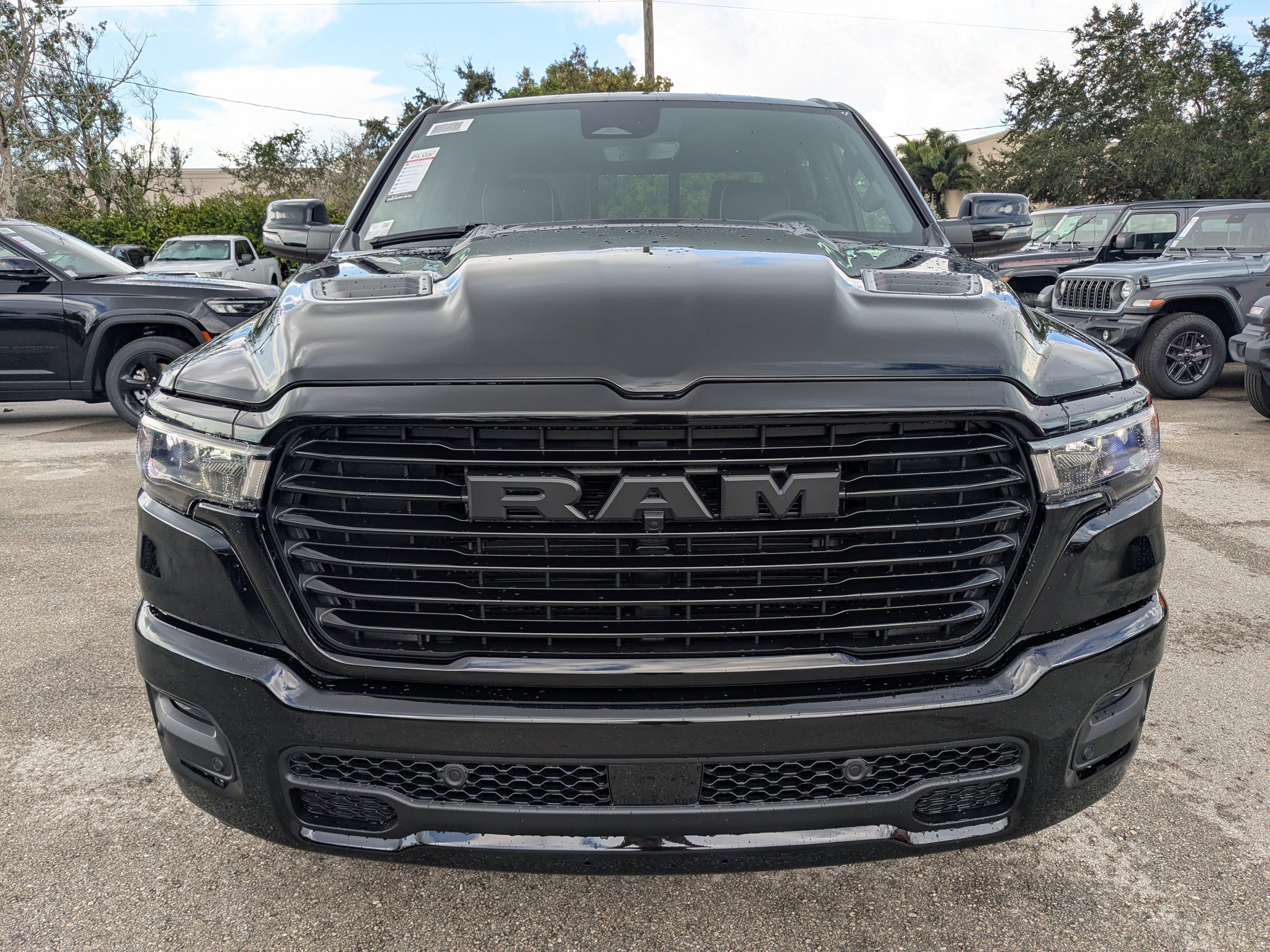 2026 Ram 1500 Laramie photo 2