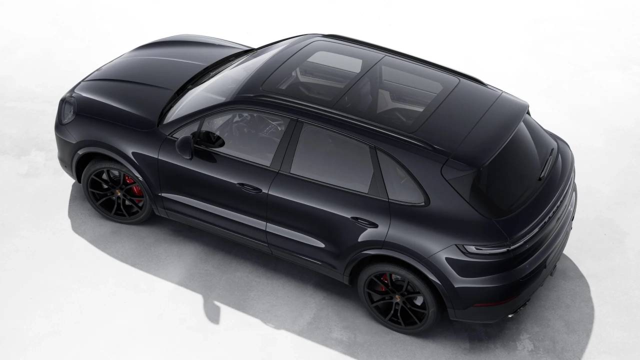 2026 Porsche Cayenne S photo 4