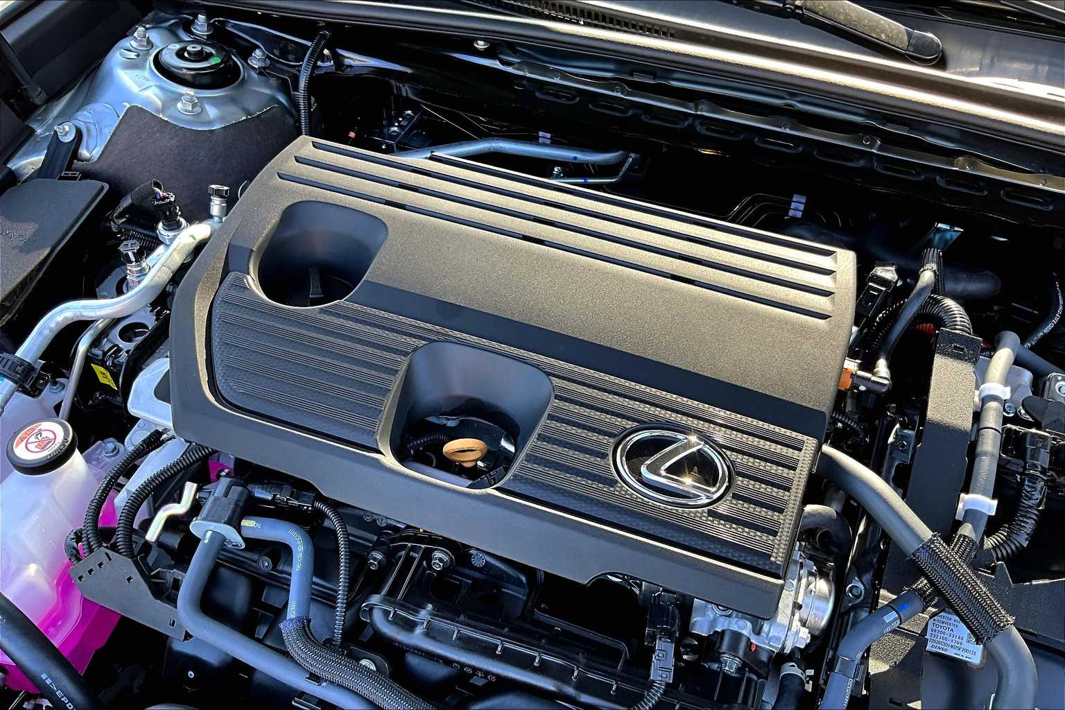2025 Lexus ES 300h F SPORT Handling photo 18