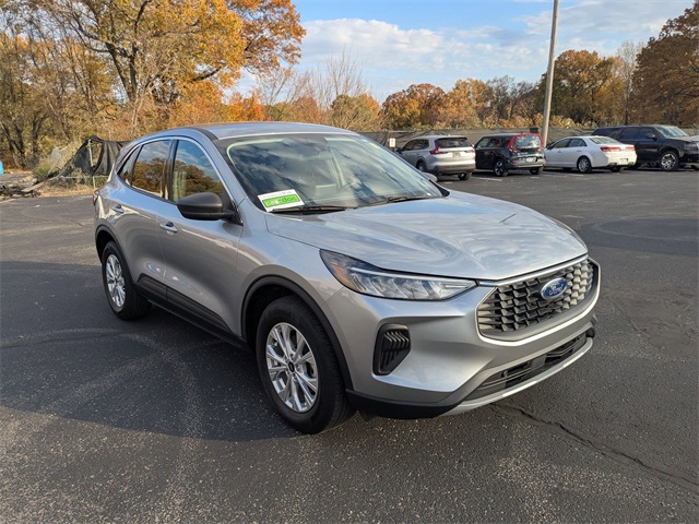 2023 Ford Escape Active photo 2