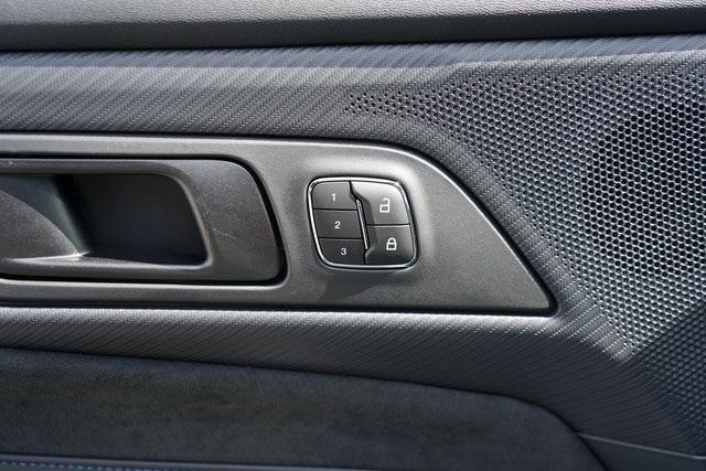 2025 FORD MUSTANG - Image 34