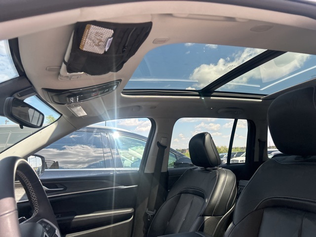 2022 Jeep Cherokee Limited 4xe photo 4