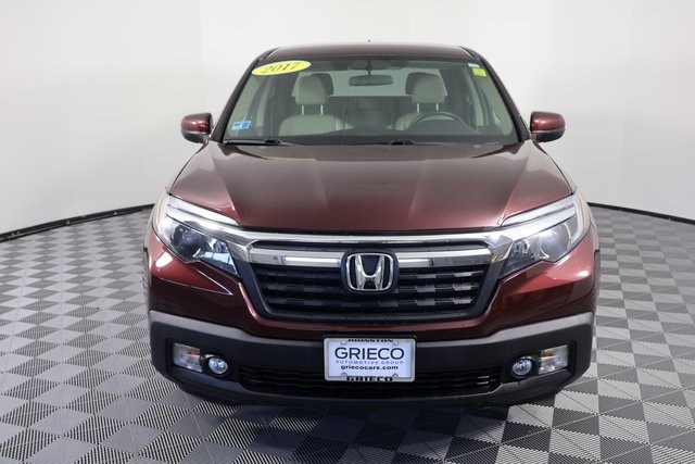 2017 Honda Ridgeline RTL photo 3