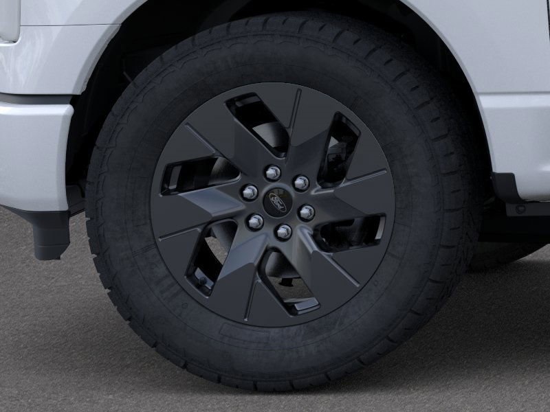 2025 Ford F-150 Lightning photo 19