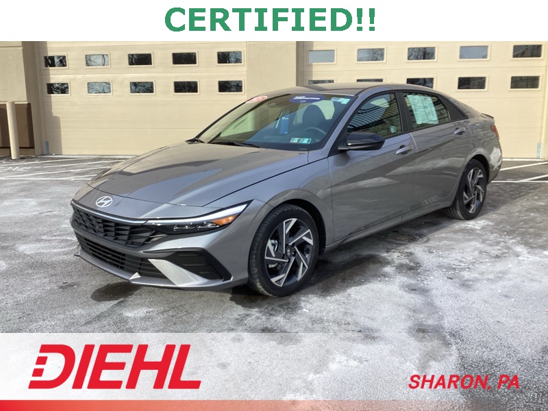 2025 Hyundai Elantra SEL Sport photo 4