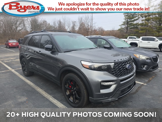 2023 Ford Explorer ST's photo