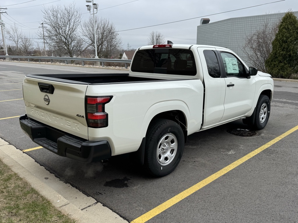 2025 Nissan Frontier King Cab S photo 4