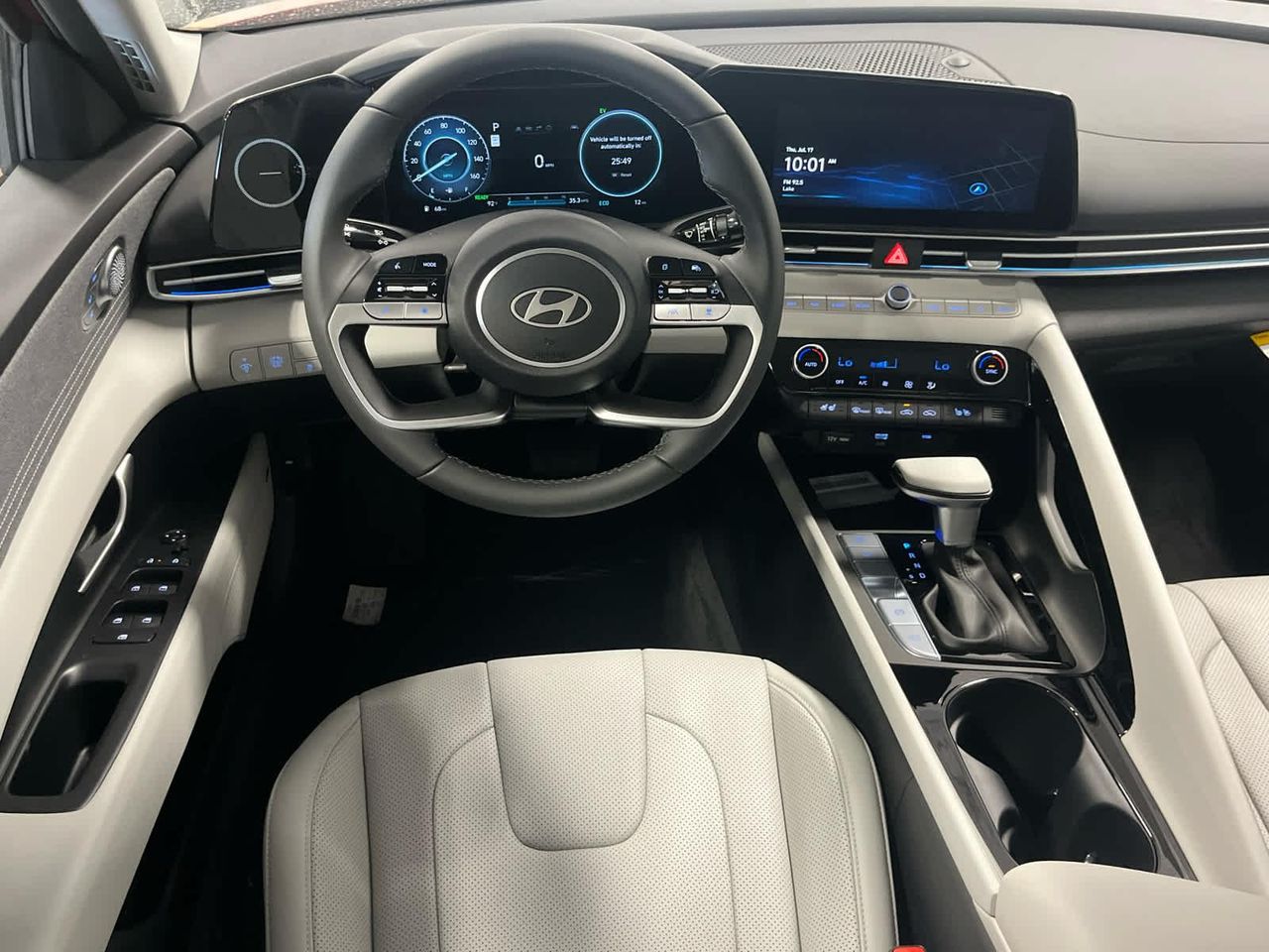 2025 Hyundai Elantra Hybrid Limited photo 32
