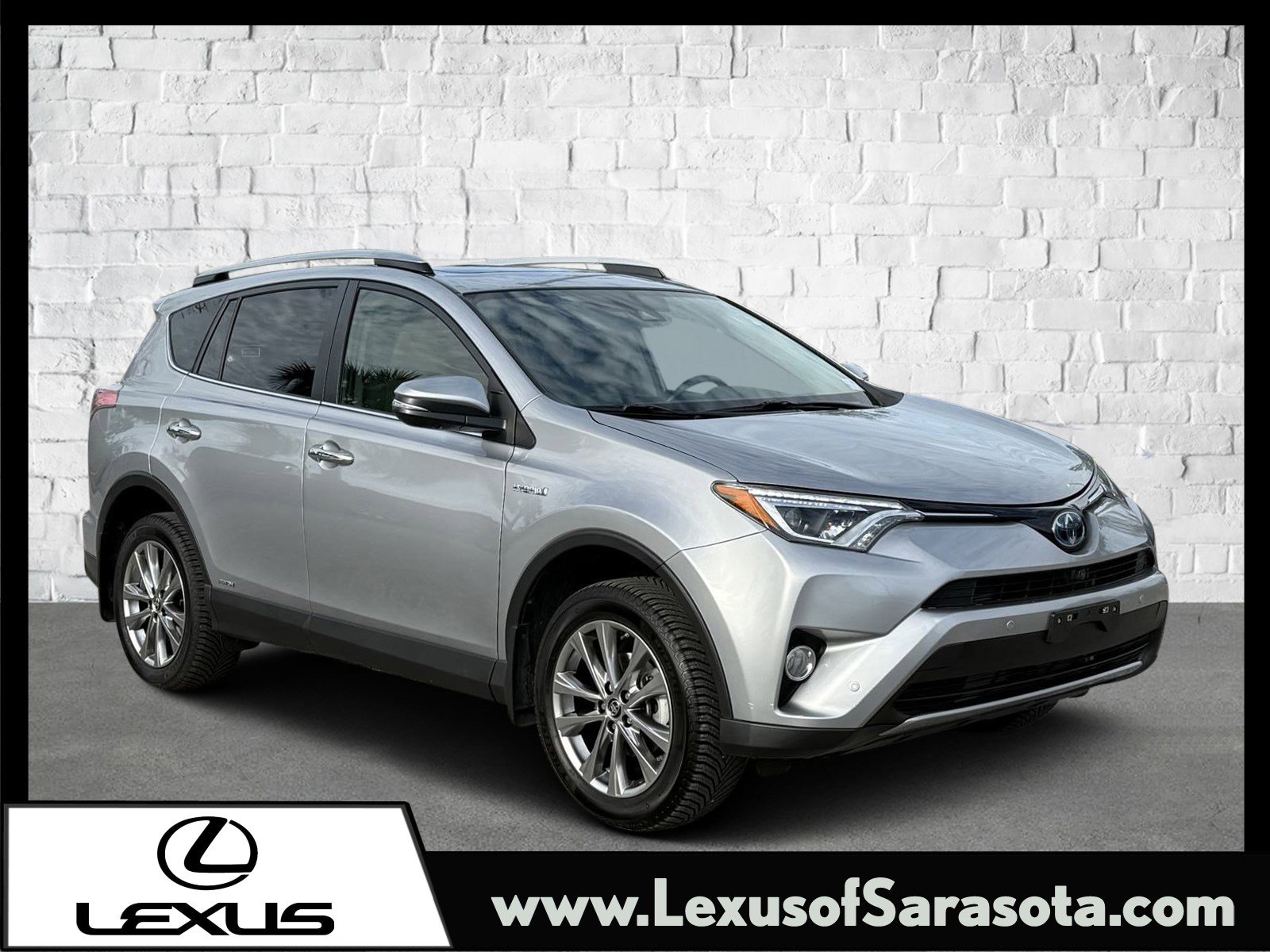 Pre-Owned 2018 Toyota RAV4 Hybrid Limited Sport Utility in