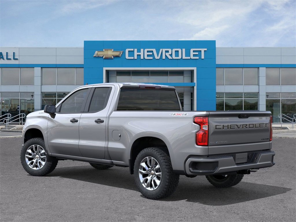 2026 Chevrolet Silverado 1500 Custom photo 2