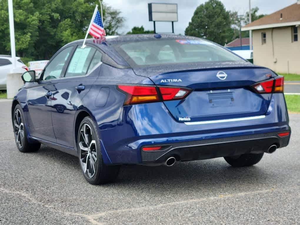 2023 Nissan Altima 2.5 SR photo 4