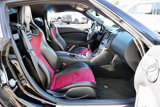 Used 2020 Black Nissan Nismo image 18