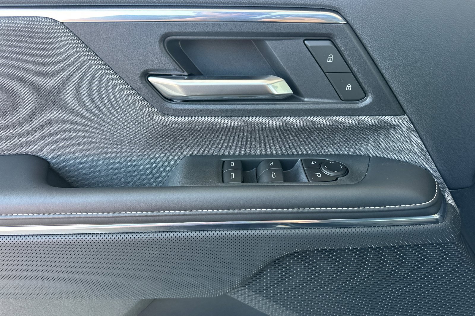 2026 Gmc Sierra Elevation photo 9