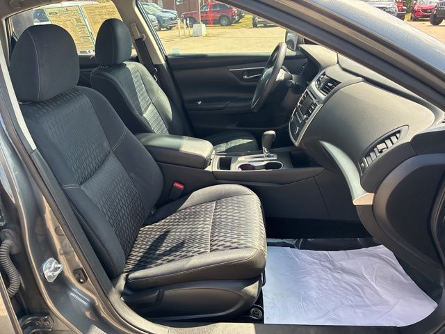 2017 Nissan Altima 2.5 S photo 31
