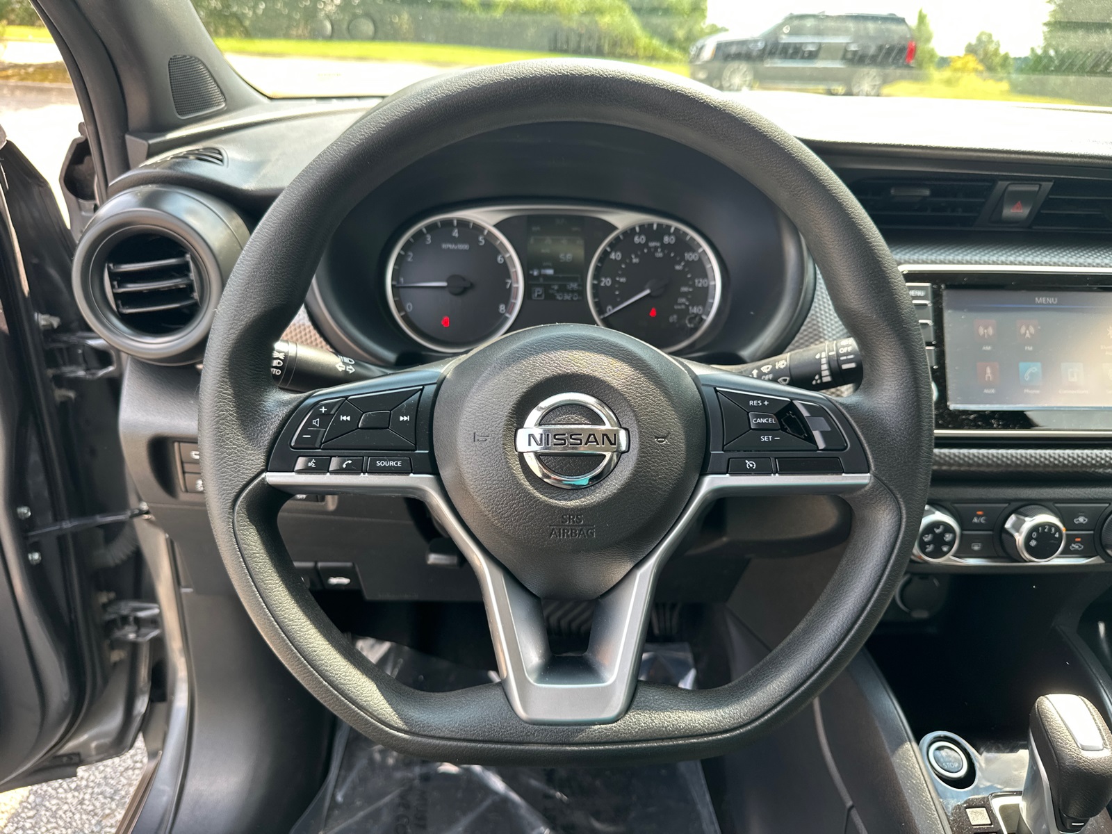 2020 Nissan Kicks S photo 21