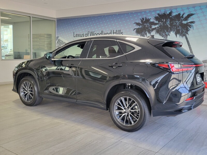 2023 Lexus NX 350 AWD photo 3