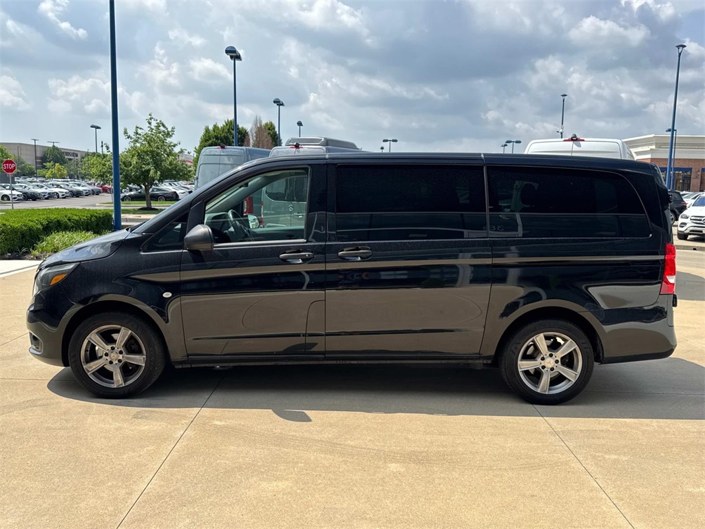 2018 Mercedes Benz Metris Passenger photo 8