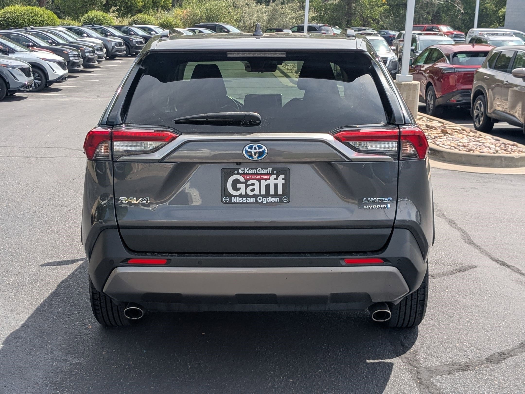 2020 Toyota RAV4 Hybrid Limited photo 2