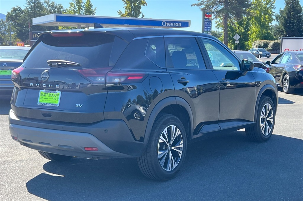 2023 Nissan Rogue SV photo 6
