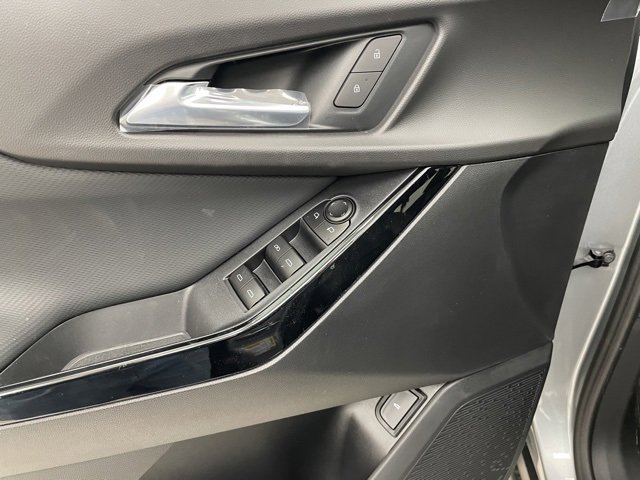 2026 Chevrolet Equinox LT photo 10