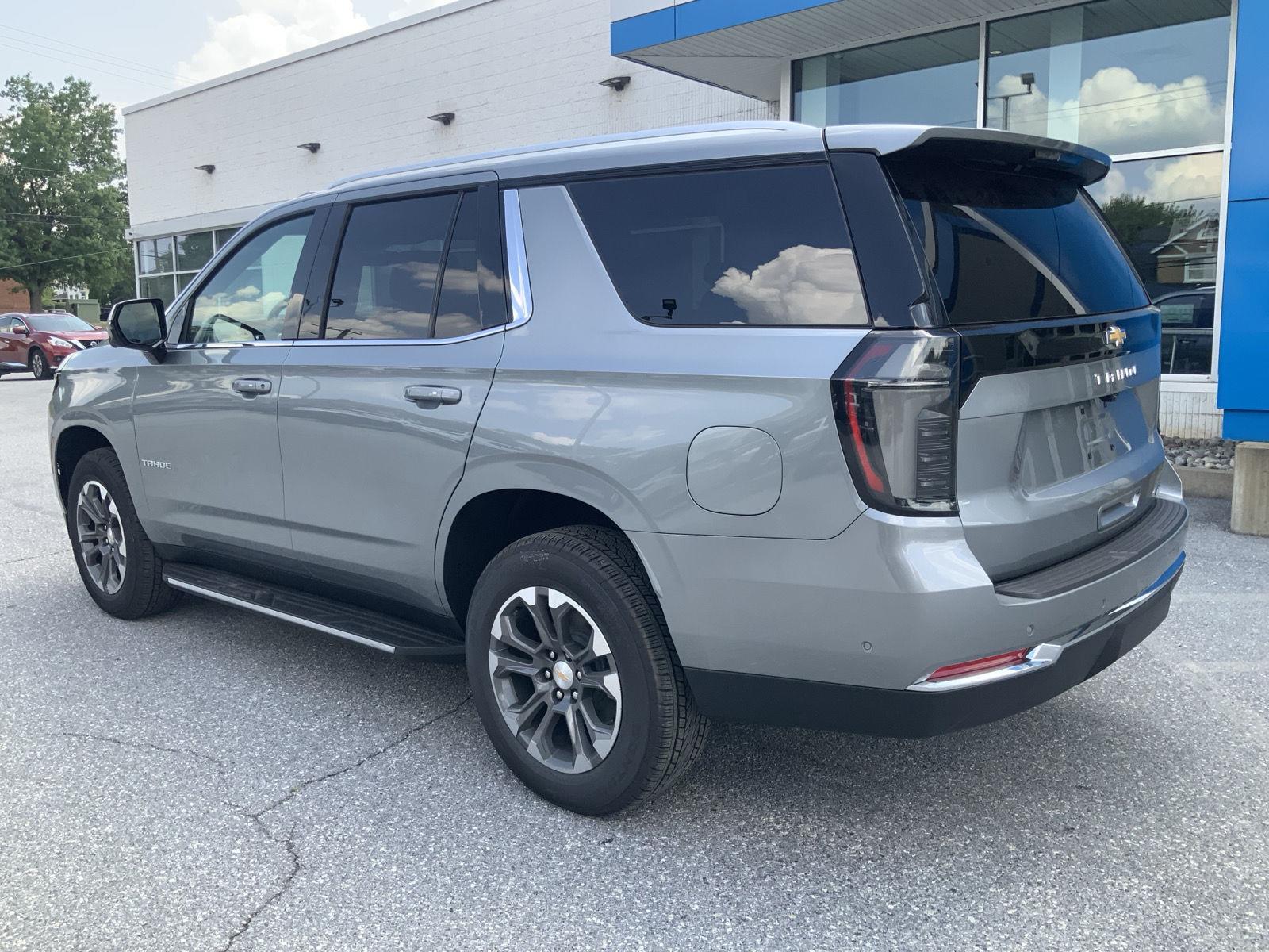 2025 Chevrolet Tahoe LT photo 4