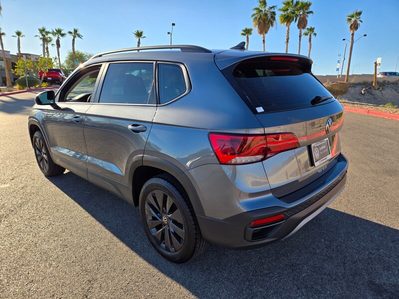 2024 Volkswagen Taos S photo 4