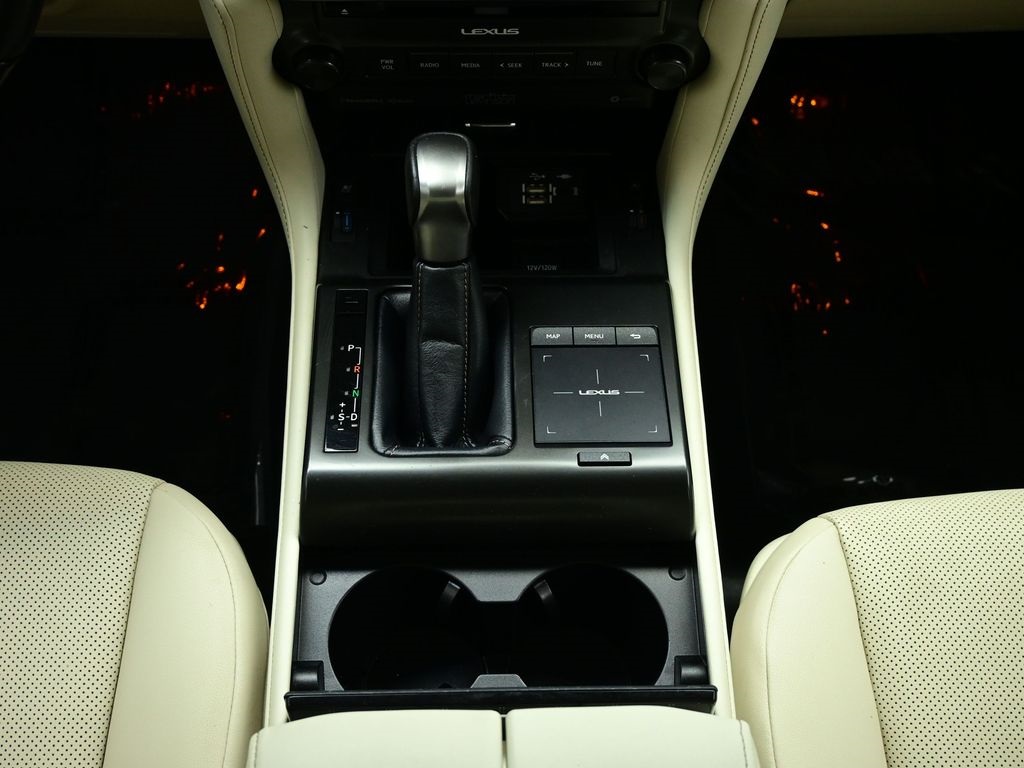2023 Lexus GX 460 photo 3