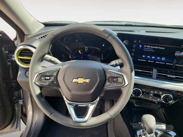 2025 Chevrolet Trax LT photo 14