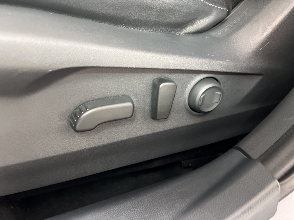 2022 Subaru Outback Limited photo 11