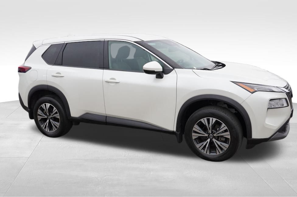 2022 Nissan Rogue SV AWD photo 2