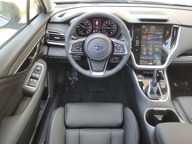 2025 Subaru Outback Touring photo 11