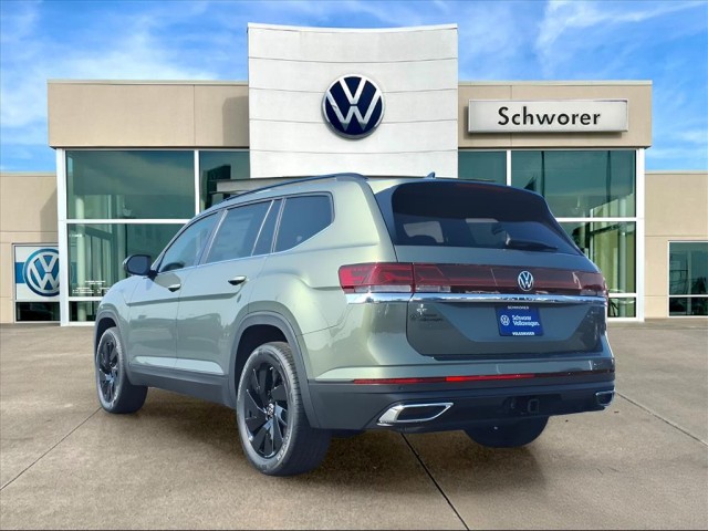 2026 Volkswagen Atlas SE Technology photo 2