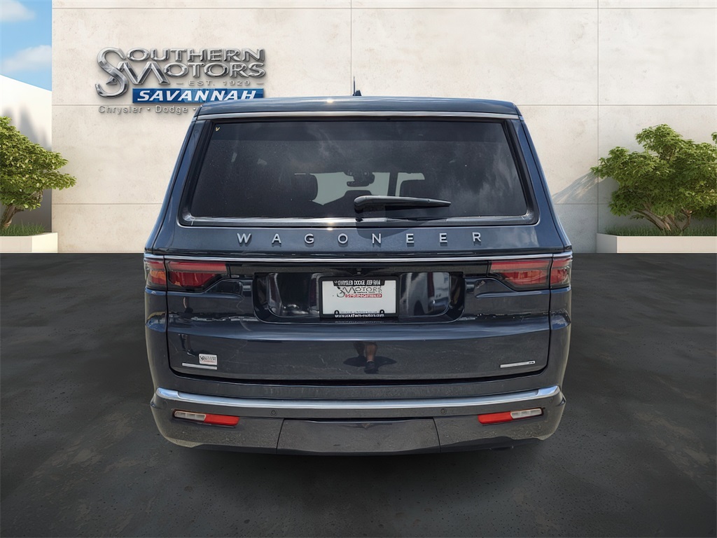2022 Jeep Wagoneer Series III photo 3