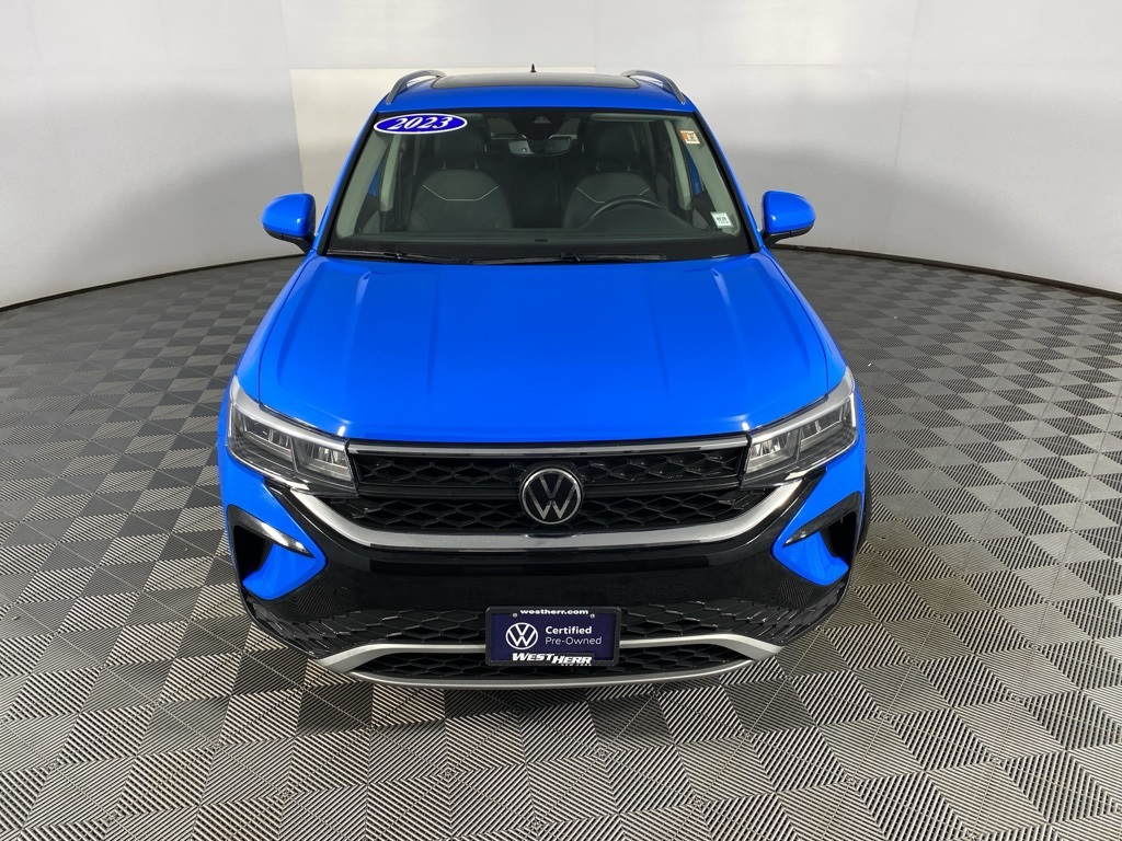 2023 Volkswagen Taos SE photo 3