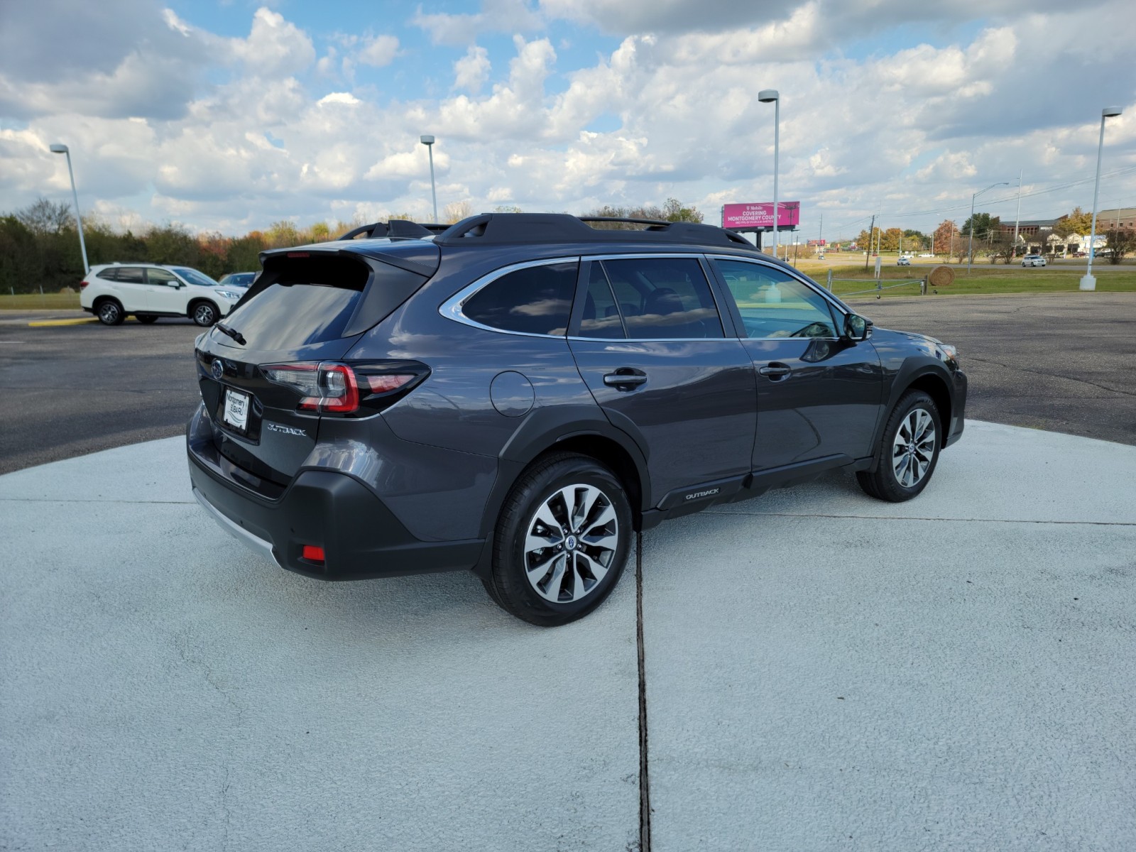2025 Subaru Outback Limited photo 4