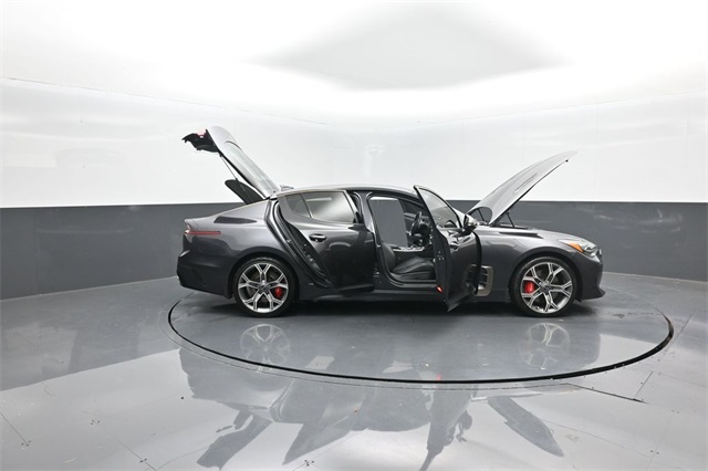 2020 Kia Stinger GT photo 35