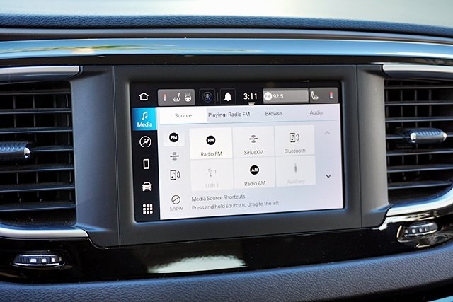 Used 2022 White Chrysler LX image 25