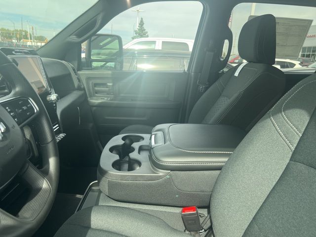 2026 Ram 2500 Tradesman photo 4