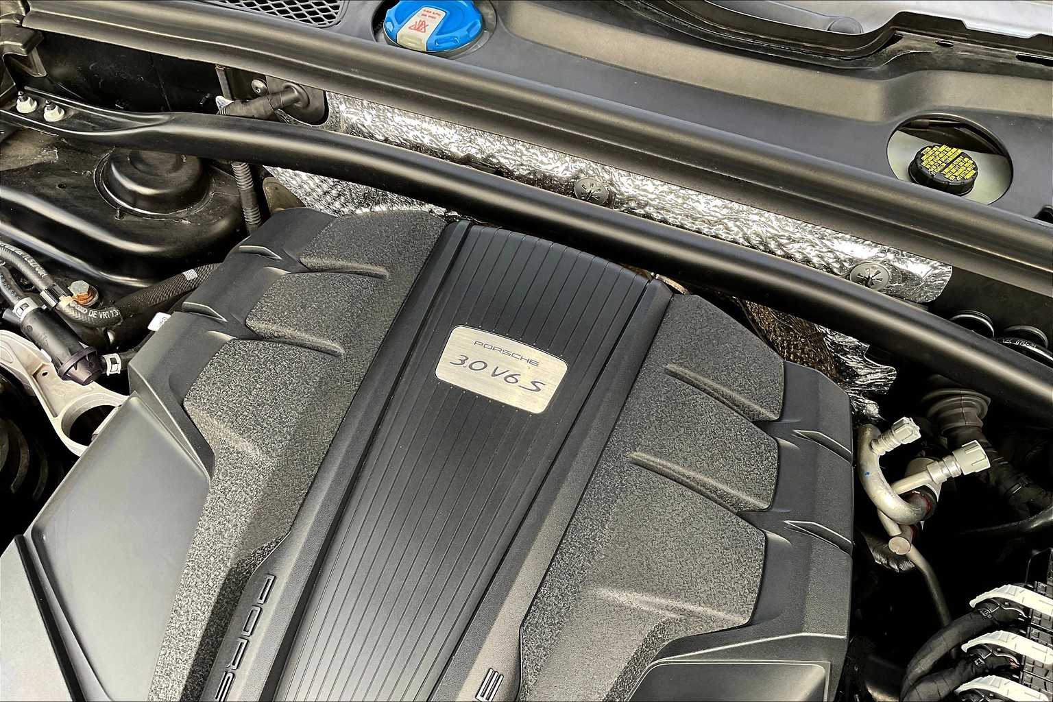2021 Porsche Macan S photo 29